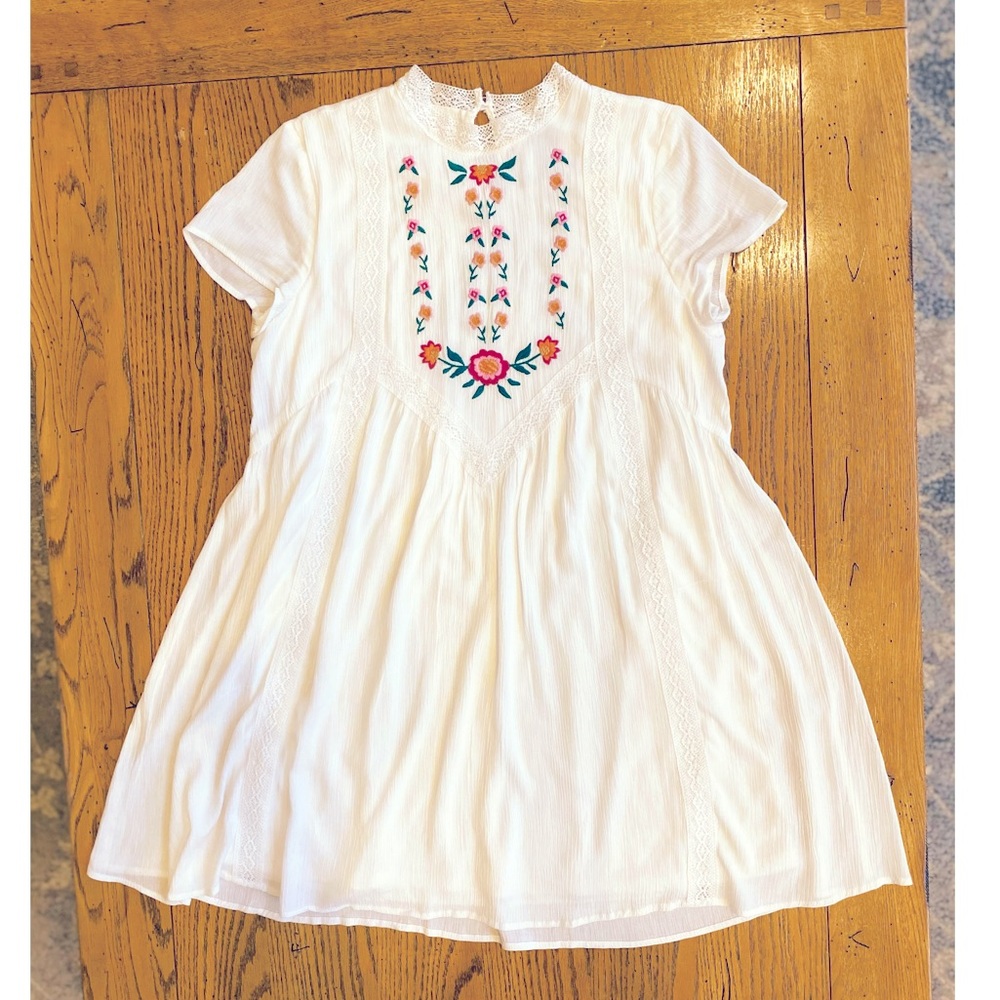 Francesca’s embroidered lace mini dress